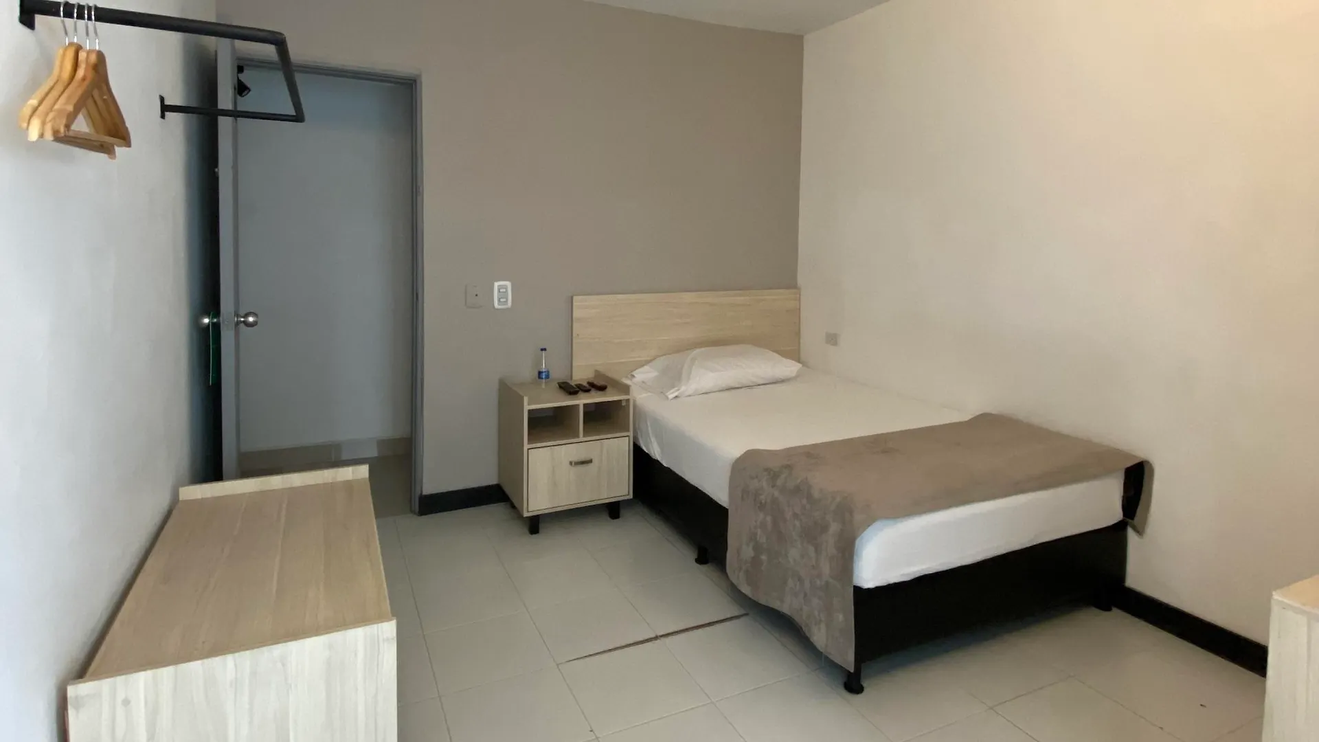 Ayenda 1224 Pixel House (Adults Only) Hotel Medellín 2*,