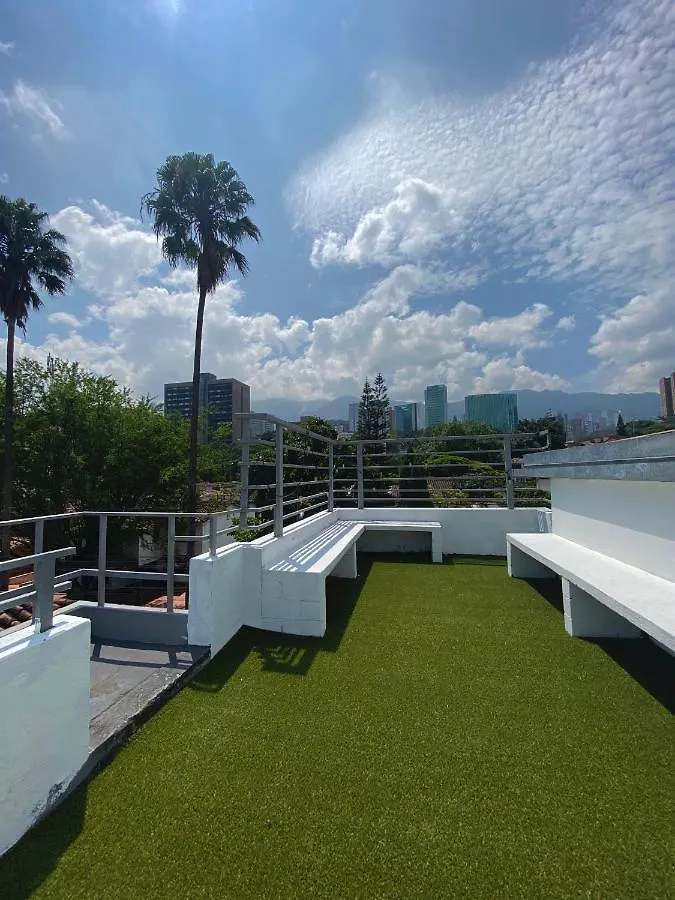 Отель Ayenda 1224 Pixel House (Adults Only) Медельин