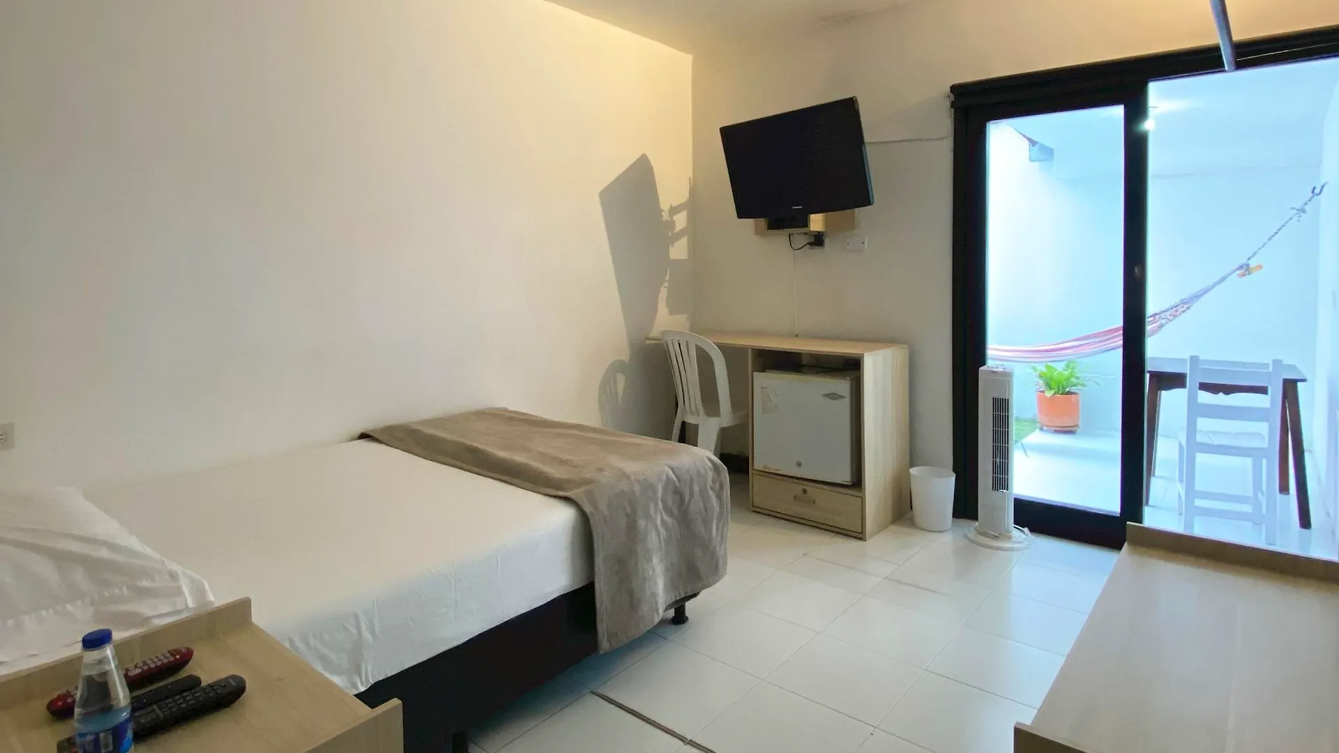 Отель Ayenda 1224 Pixel House (Adults Only) Медельин