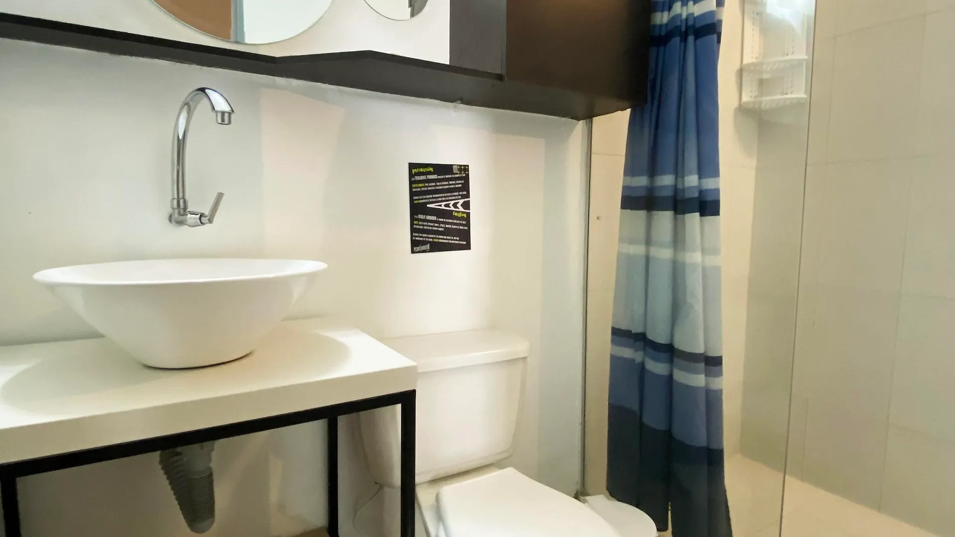 Отель Ayenda 1224 Pixel House (Adults Only) Медельин