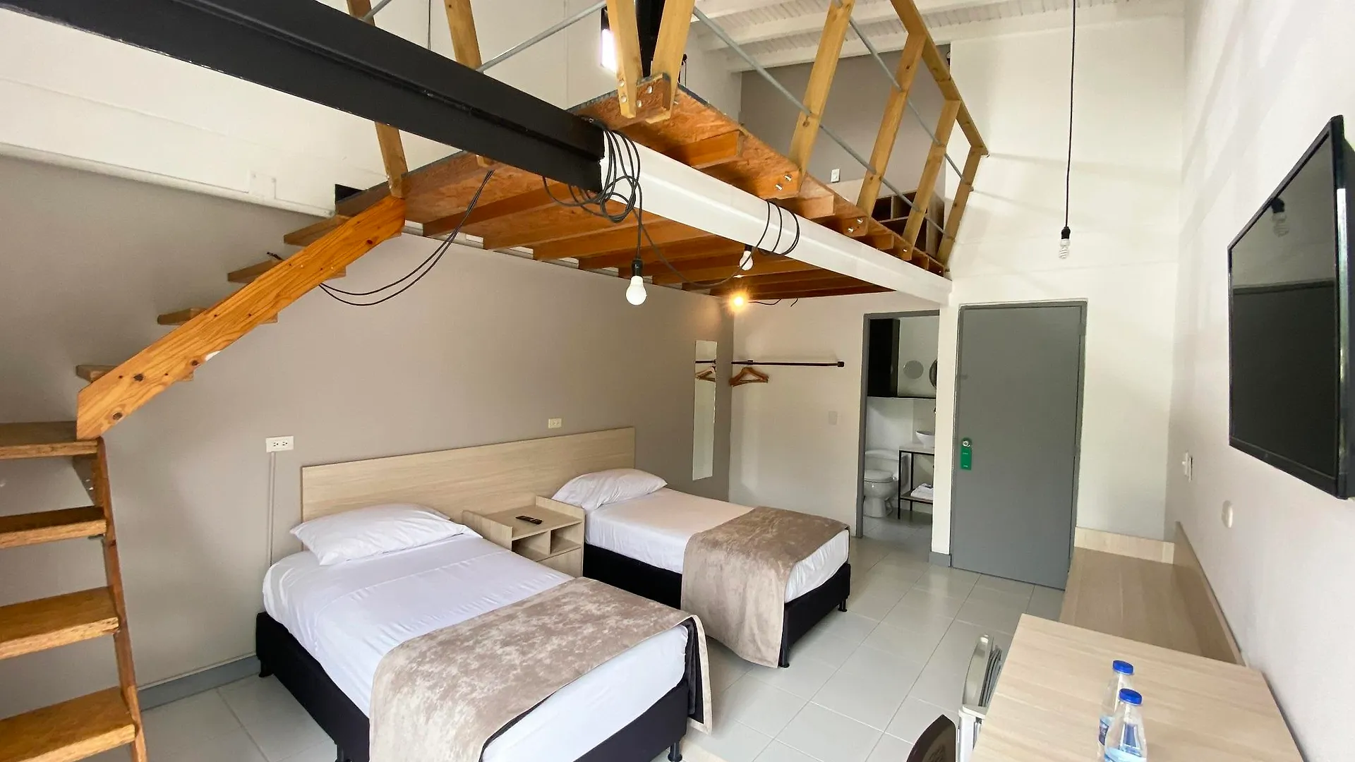 Отель Ayenda 1224 Pixel House (Adults Only) Медельин 2*,  Колумбия