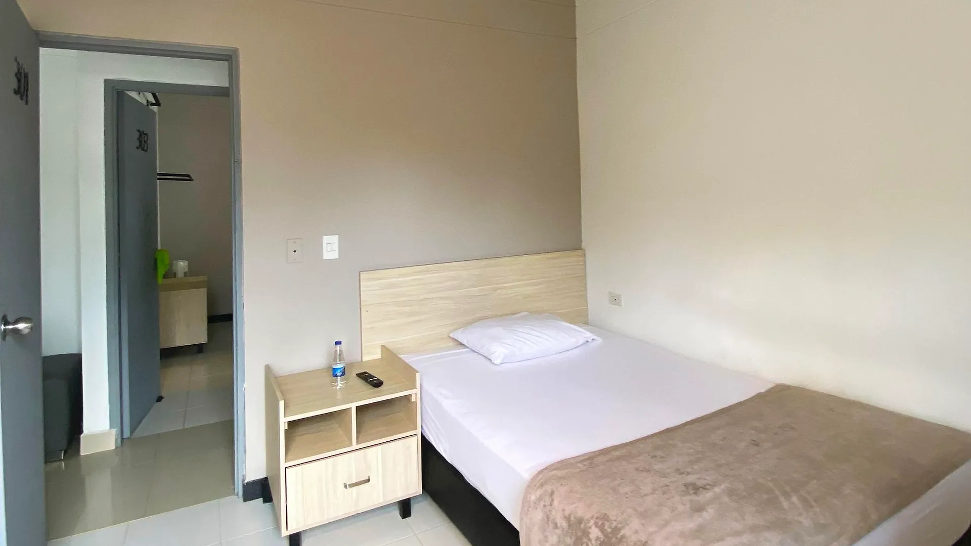 Отель Ayenda 1224 Pixel House (Adults Only) Медельин 2*,