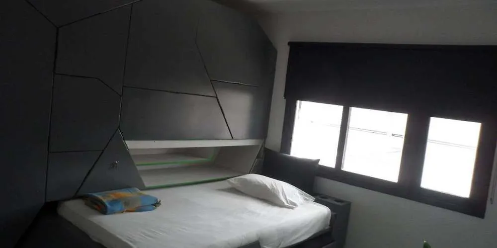 Отель Ayenda 1224 Pixel House (Adults Only) Медельин