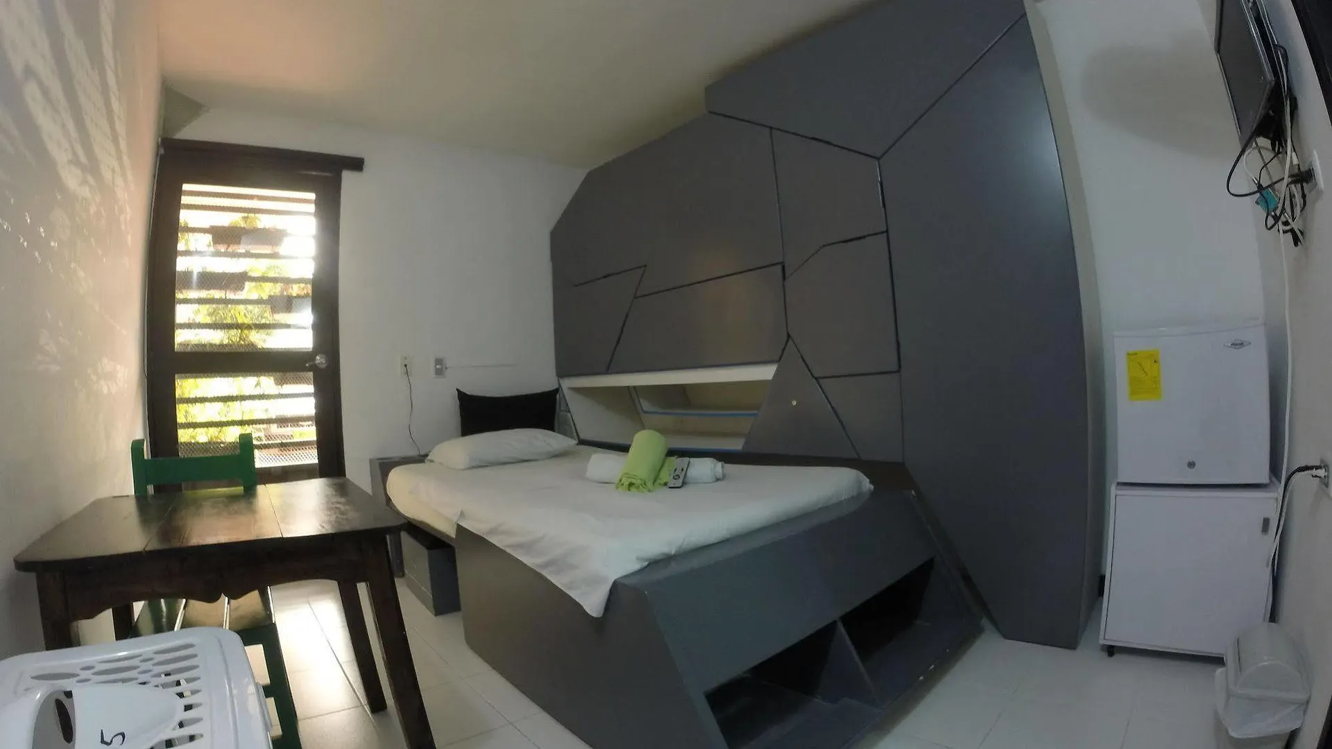 Отель Ayenda 1224 Pixel House (Adults Only) Медельин 2*,
