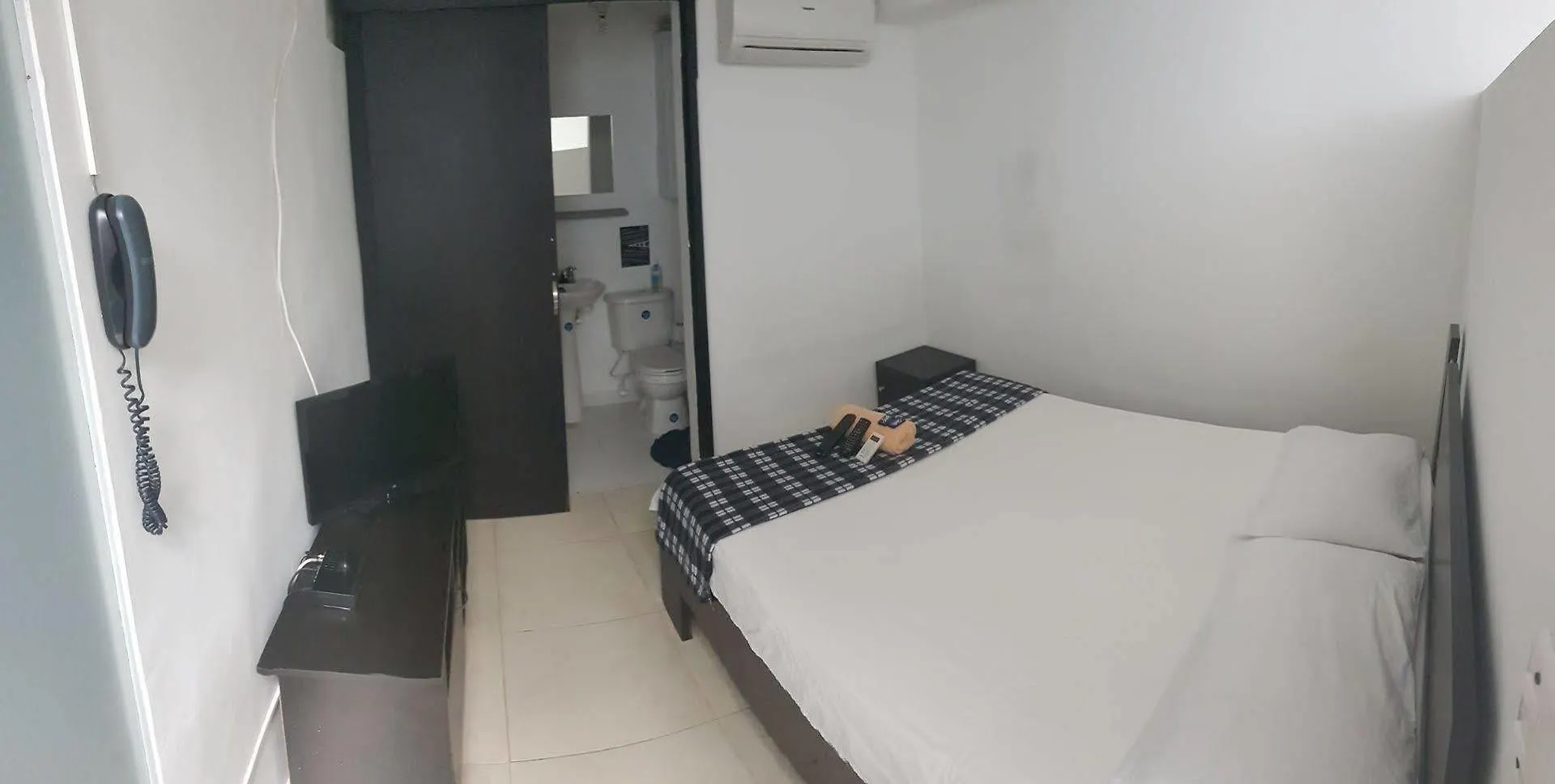 Отель Ayenda 1224 Pixel House (Adults Only) Медельин